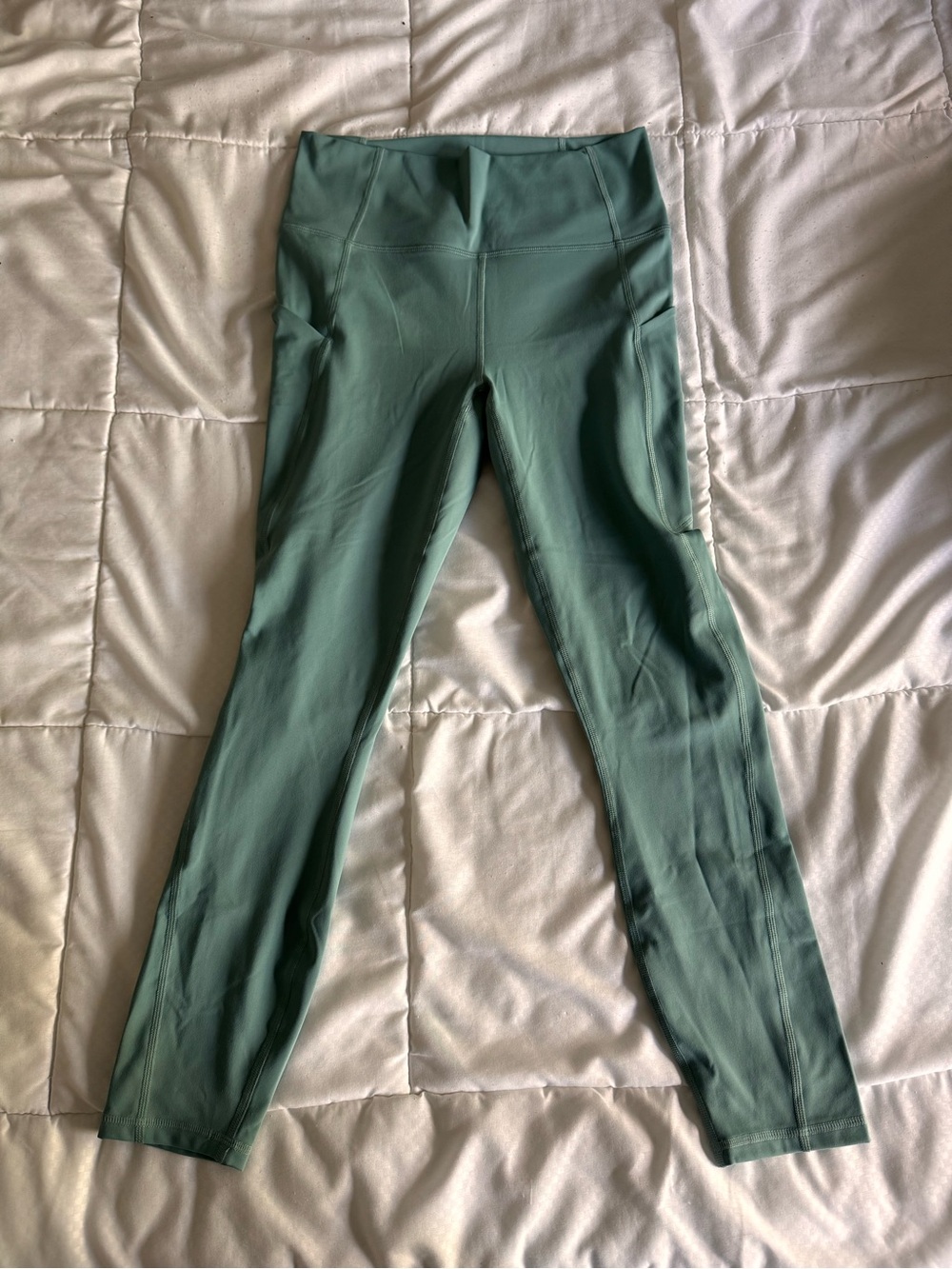 Fabletics Oasis 7/8 High-Waist Leggings S/6 NWT in Artic Wave